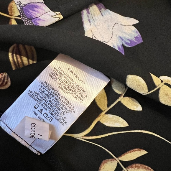 Express Floral Two Pocket Front Zip Shirt- Extra Small/Petit - Picture 6 of 9